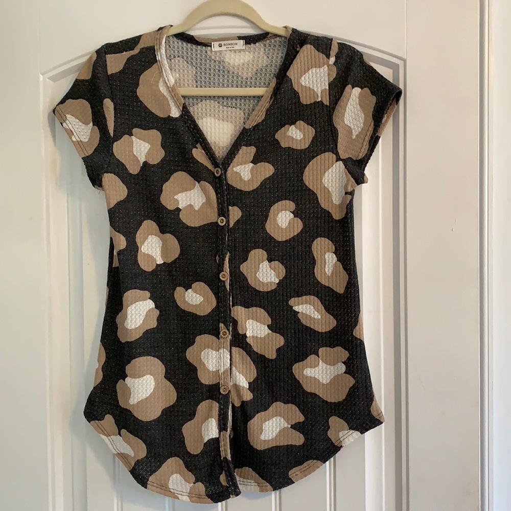 Cheetah Print, buttons going down the front shirt
